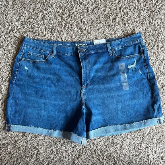 NWT! Sonoma Medium Wash Distressed High Rise Shorts Size 24W - Picture 1 of 7